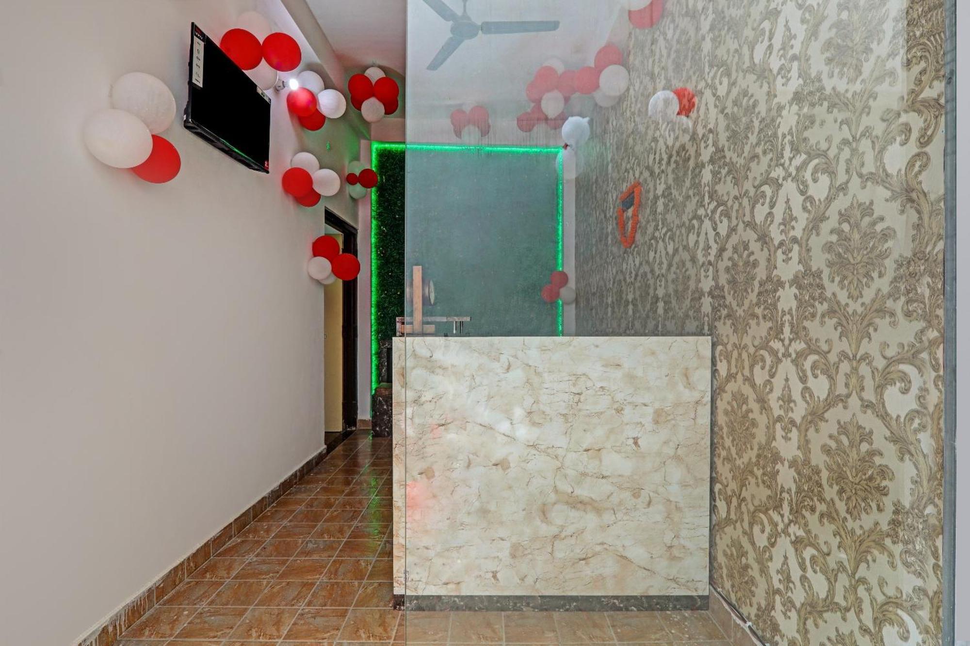 Hotel O Sparrow Nest Варанасі Екстер'єр фото