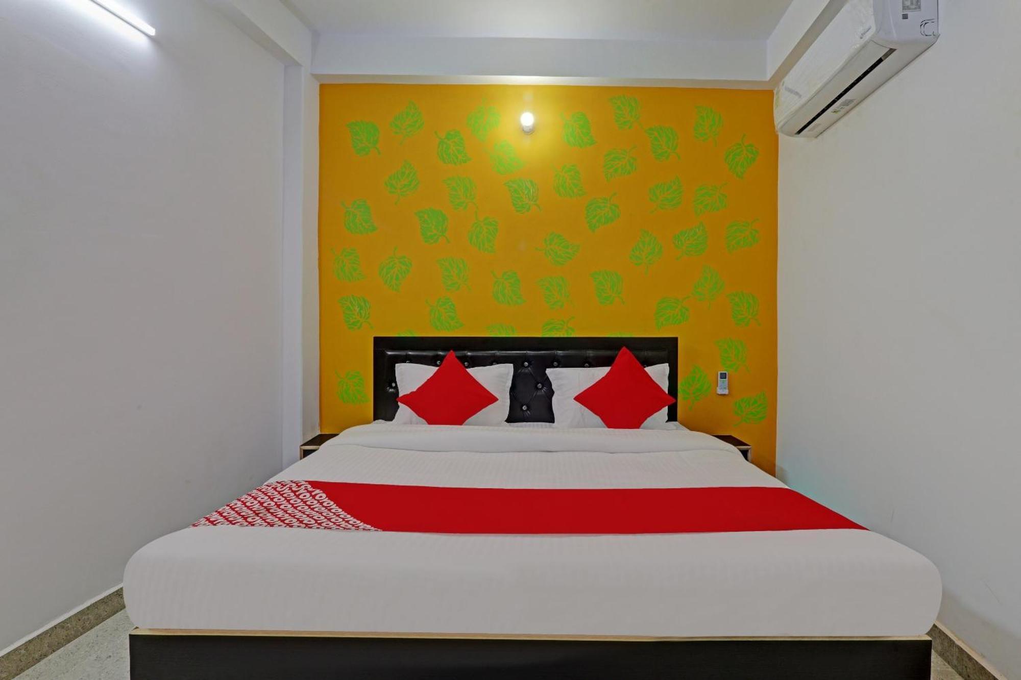 Hotel O Sparrow Nest Варанасі Екстер'єр фото